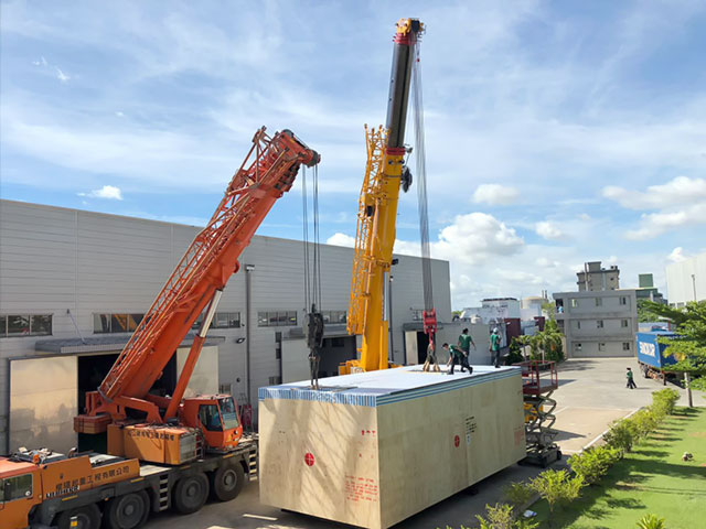 Container loading supervision